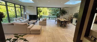 200 M2 Dreamhouse for 10 with private pool and garden in beautiful park