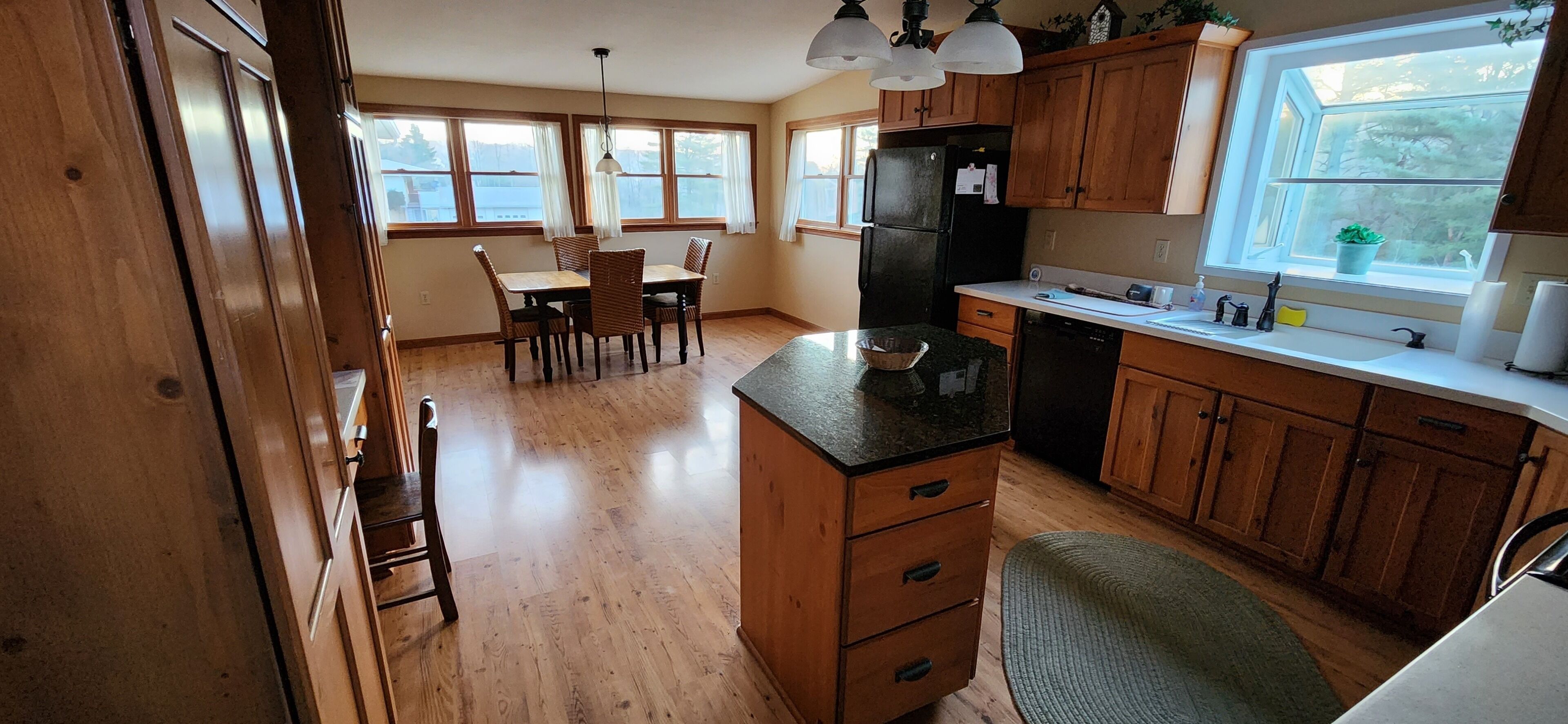 Country Home, 3 bedrooms, 30 Minutes From Penn State