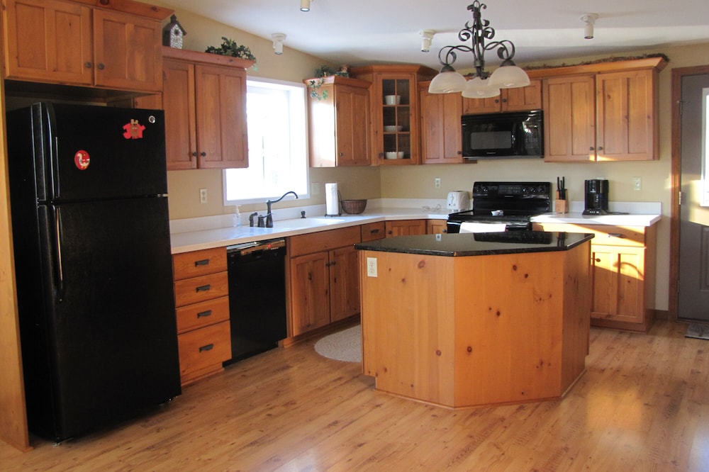 Country Home, 3 bedrooms, 30 Minutes From Penn State