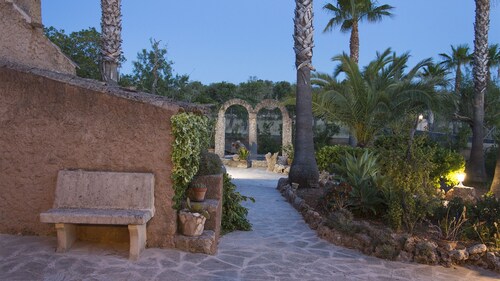 Typique majorquine avec piscine, sans fil, jardin, barbecue et chauffage 