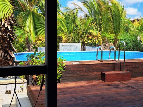 Turquoise Villa 3 bedrooms/2 bathrooms 5 minutes drive to Eagle Beach