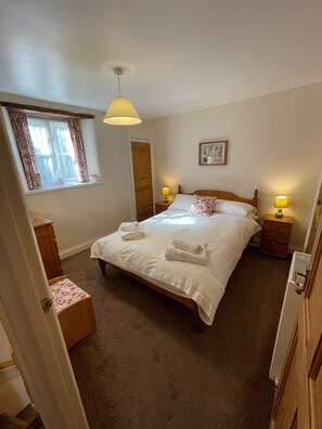 2 bedrooms, iron/ironing board, travel crib, WiFi