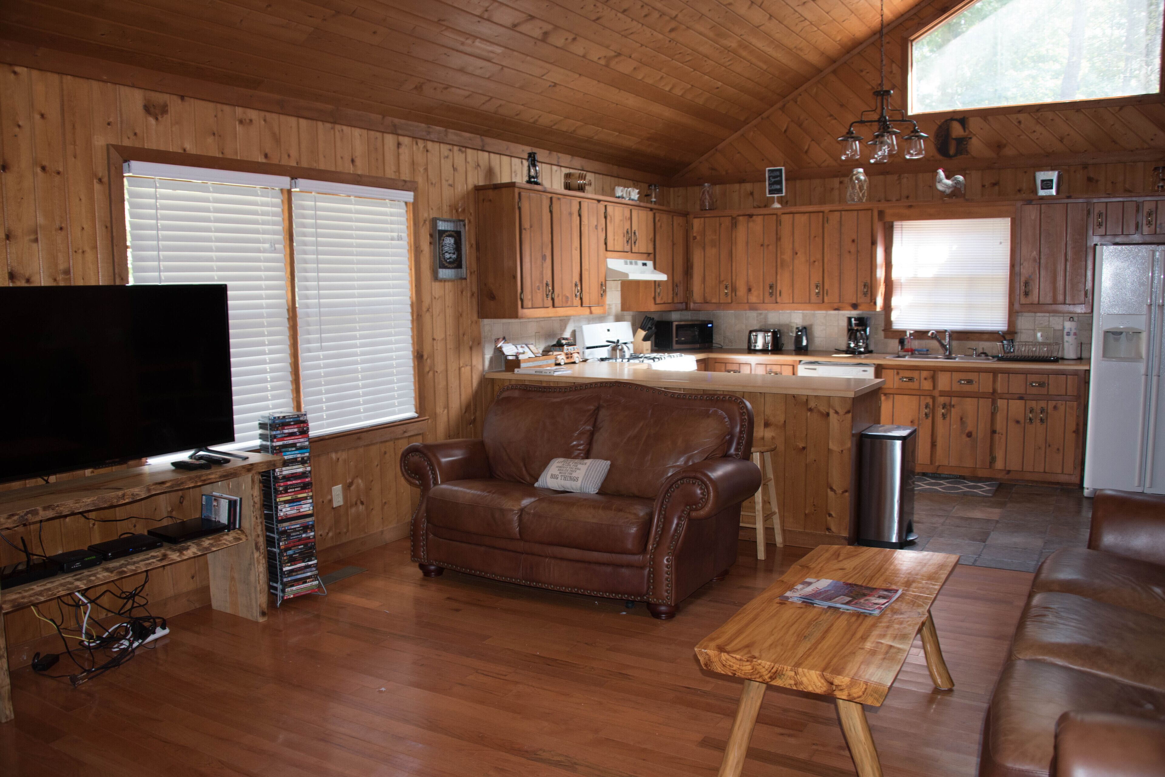 There's a Cabin in a Valley - Blue Ridge Mountains, Ellijay, GA