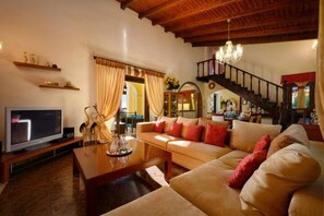 TV, fireplace, DVD player, stereo