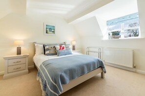 4 camere, ferro/asse da stiro, accesso a Internet, lenzuola