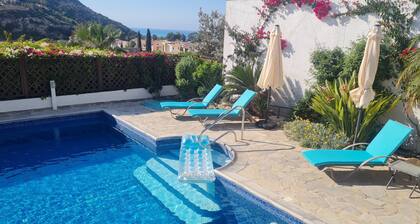 Luxury Villa With Private Pool and stunning sea views