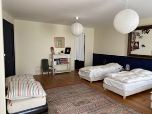 5 Schlafzimmer, Bügeleisen/Bügelbrett, WLAN, Bettwäsche