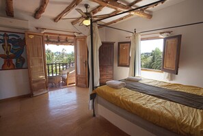 6 chambres, fer et planche à repasser, Wi-Fi gratuit, draps fournis