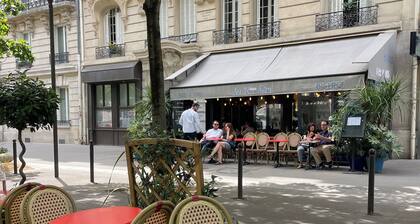 Nation :quiet, sunny, private house***+ free pking in private street.