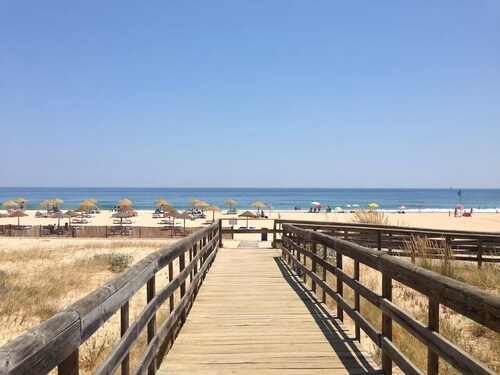 Grand appartement à Lagos Marina avec AC, Wi Fi et Netflix 