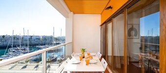Wonderful Apartment in Lagos Marina with AC/Wi-Fi/Netflix