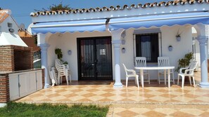 Outdoor dining - 1 House in front of the sea. With garden, swimming pools and powerful WI-FI. costabonita Spain (Mijas Costa)