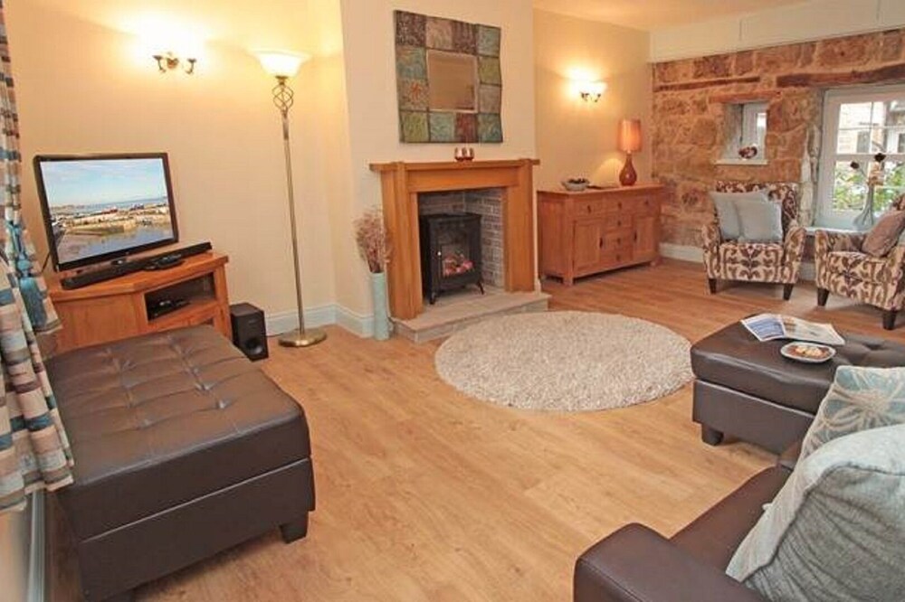 Gorgeous cosy Fisherman's cottage in Seahouses, Northumberland