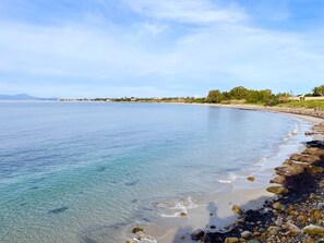 Accommodatie ligt op het strand, strandlakens