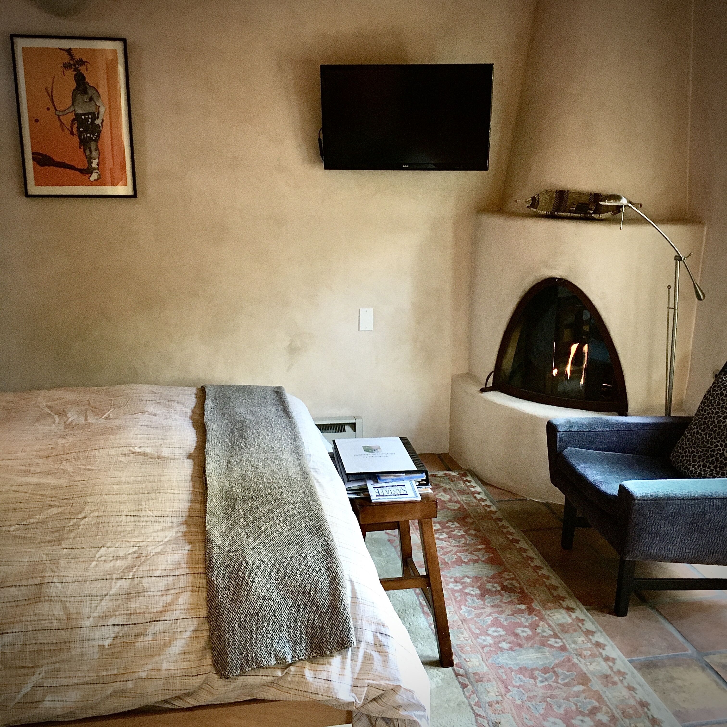 Fabulous Downtown Guesthouse in Historic District, Hot tub! Perfect Location!