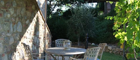 屋外ダイニングエリア