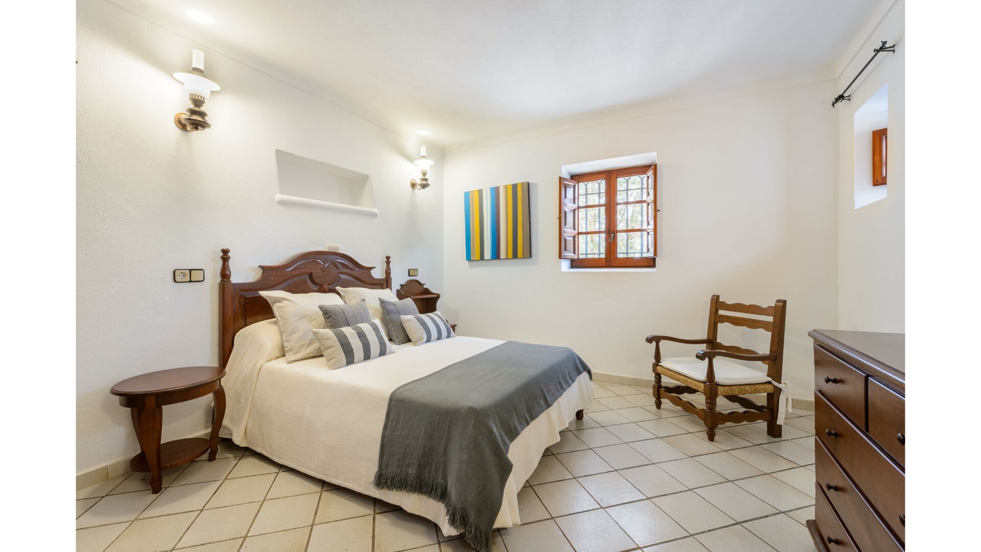 Can Mestre is a huge Villa  near to San Antonio