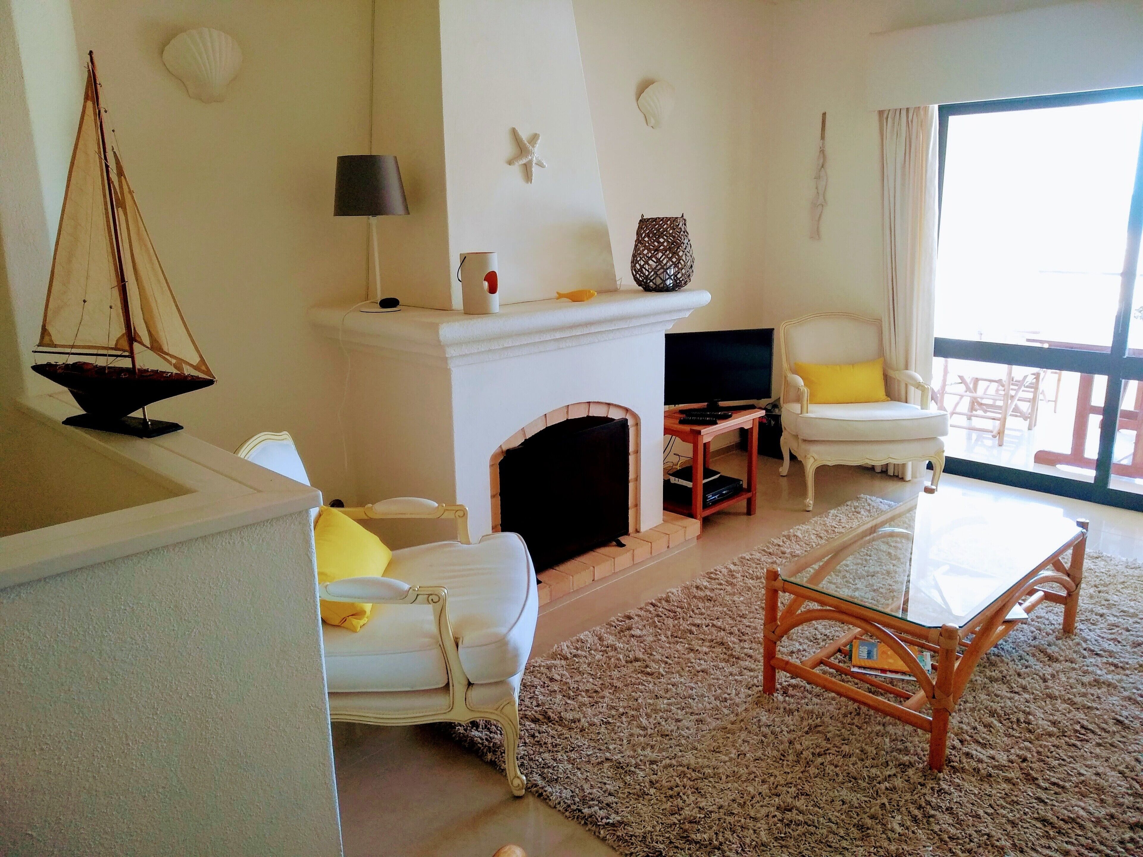 Magnificent apartment facing the ocean