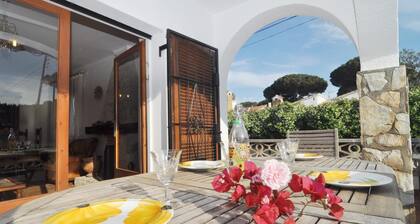 Maison calme avec grand jardin, wifi et Ă 200 metres de la plage