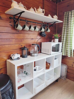 Interior - Log Cabins In The Beautiful Highlands Of Zeliv, By A Lake and forest. Oak cabin (Zeliv)