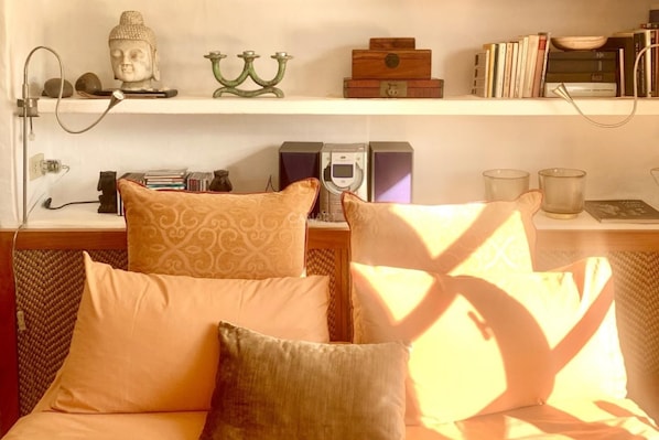 Interior - Enchanting and Spacious Holiday Cottage Chimida in Historic Teguise Vi (Costa Teguise)