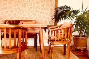 Dining - Enchanting and Spacious Holiday Cottage Chimida in Historic Teguise Vi (Costa Teguise)