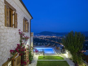Pool - Luxury stone-made villa with exceptional view & pool (Lefkada)