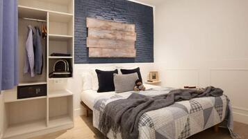 3 slaapkamers, een kluis op de kamer, een bureau