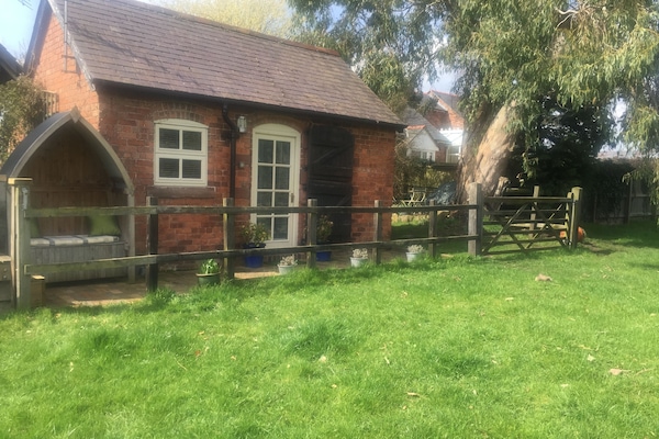 cottage overlooking paddock