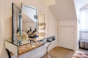 Apartment, 1 Bedroom, Non Smoking | Room amenity