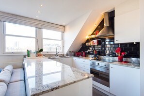 Apartment, 1 Bedroom, Non Smoking | Private kitchen