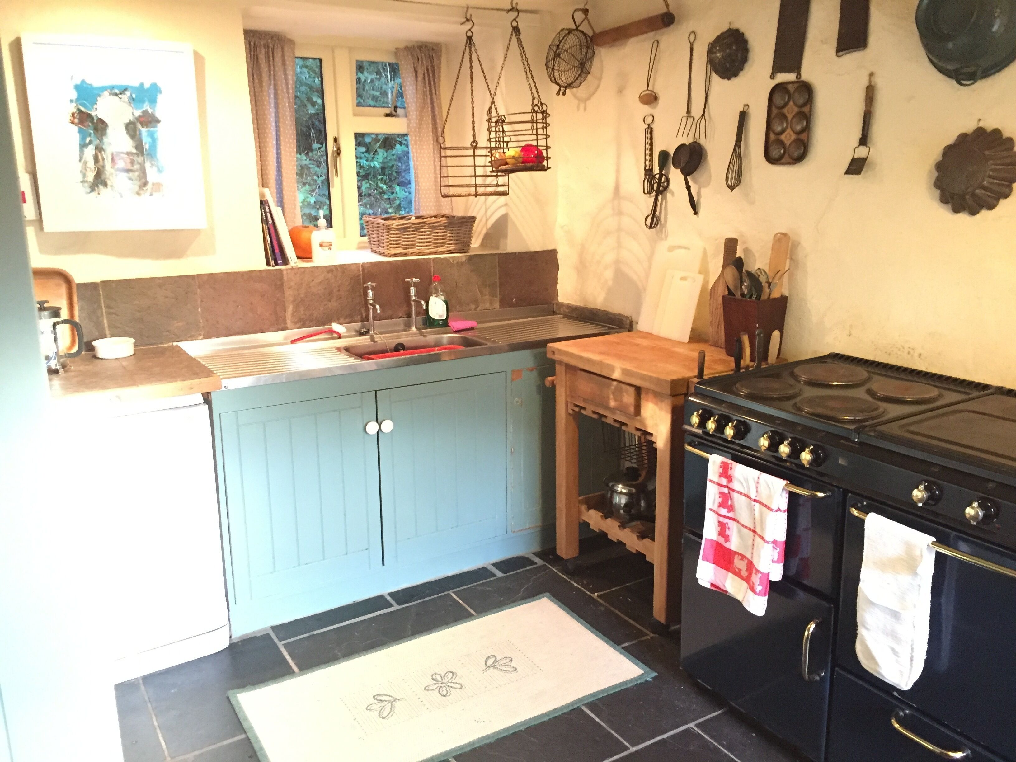 Charming old cottage overlooking Dunmanus Bay