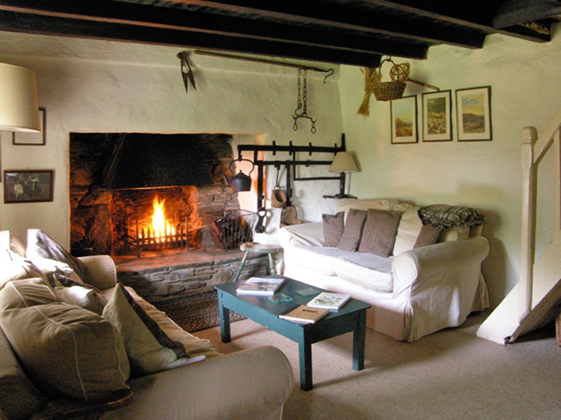 Charming old cottage overlooking Dunmanus Bay
