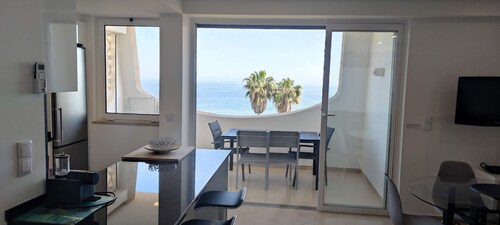 plage a moins de 30 metres