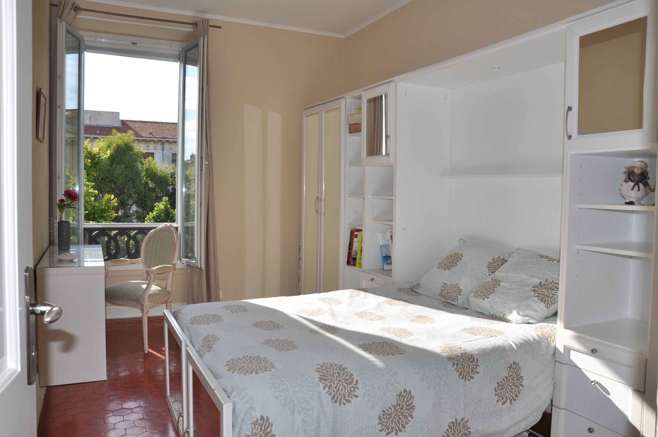 COEUR DE NICE 3 *** Appartement Centre Ville idéalement situé Place Marshall