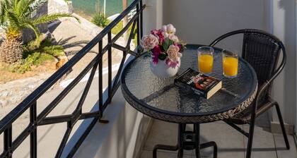 Castello Apartments-Crete Residences