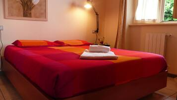 2 dormitorios, tabla de planchar con plancha, cuna de viaje y wifi