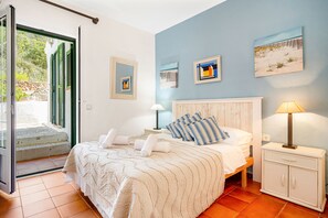 4 chambres, fer et planche à repasser, Wi-Fi gratuit, draps fournis