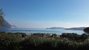 In Strandnähe, Liegestühle