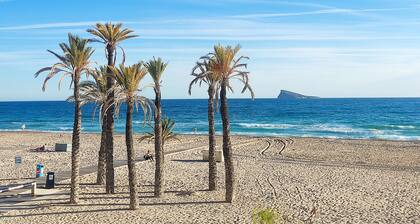 6 P, 2 Schlafzimmer, 2 Bäder, FREE WIFI, Schwimmbad, Parkplatz, herrliche Aussicht, PONIEN