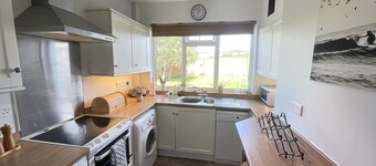 2 Bedroom, Semi-detached bungalow, 2 miles from the beach