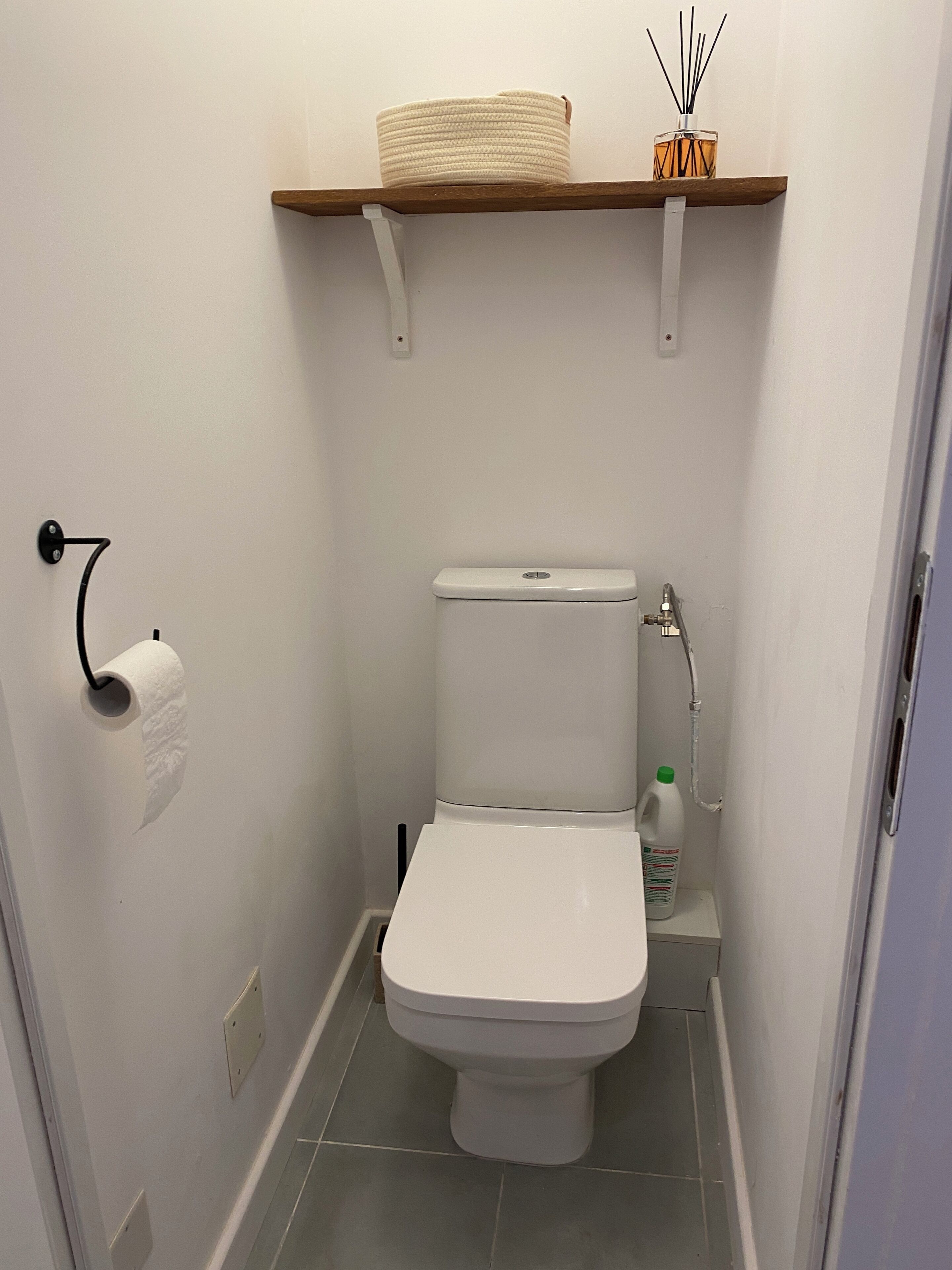 house at the domaine du lac in méze