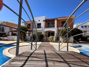 Pool - Beautiful Holiday Villa With Pool In Tombs Of The Kings Area . Sleeps 4 . (kato Paphos)