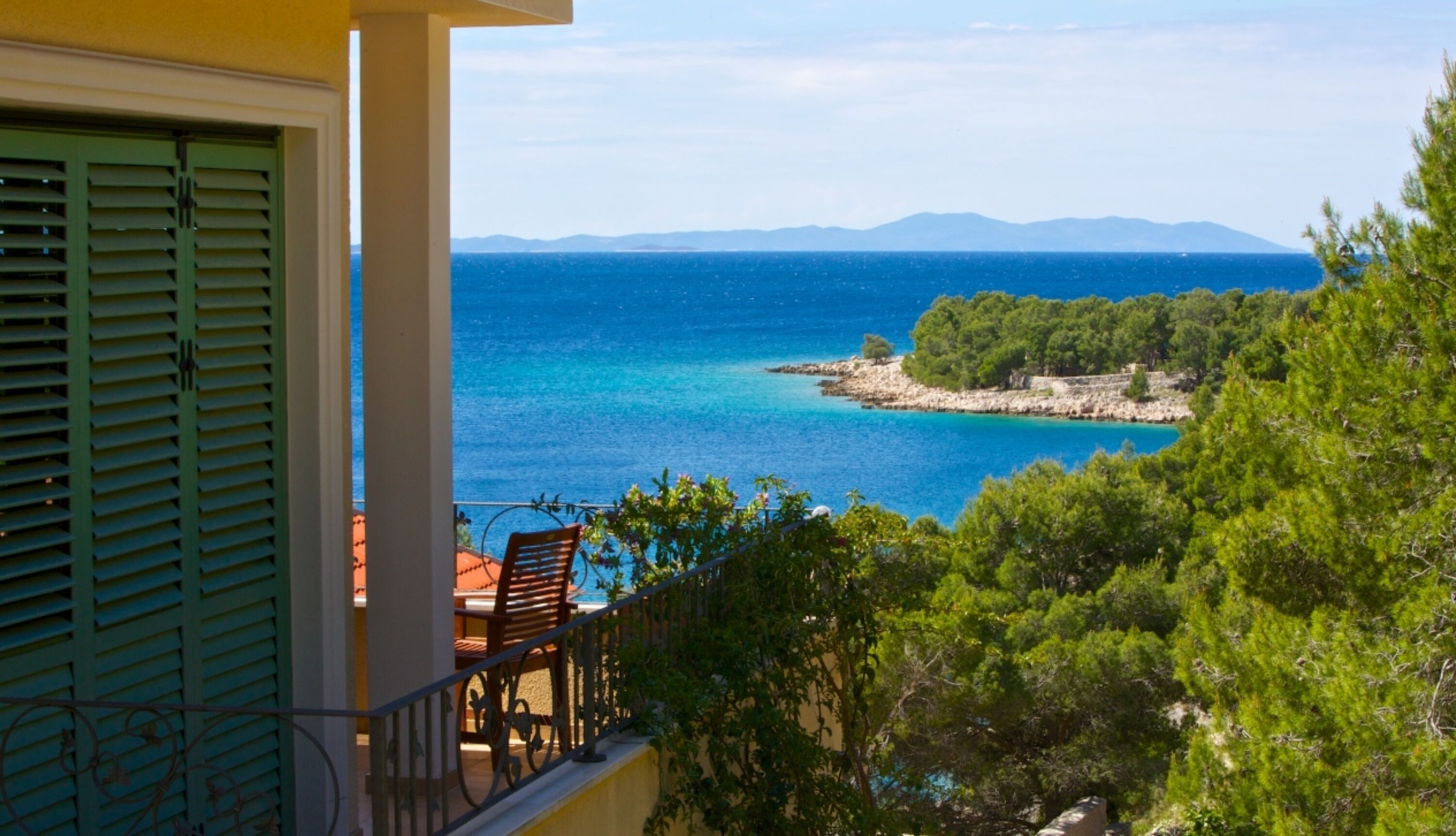 Balcony with sea view