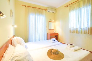 2 chambres, fer et planche Ă repasser, Wi-Fi gratuit, draps fournis