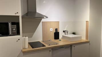 冰箱、微波炉、炉灶、茶具/咖啡用具