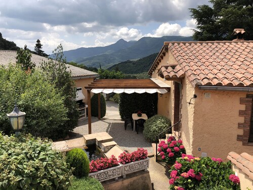 Self catering Mas Romeu for 6 people