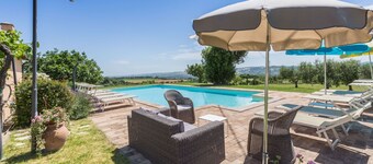 Villa Panorama with pool in Le Marche hills, just 20 minutes' drive from the Adriatic Sea