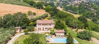 Villa Panorama met zwembad in de heuvels, een paar kilometer van de Adriatische Zee
