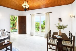 Interior - Villa Alexia - Seafront Serenity in Corfu (Corfu)